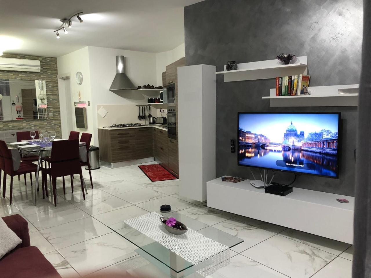 Marsascala Sea View Apartment & Penthouse Марсаскала Екстериор снимка